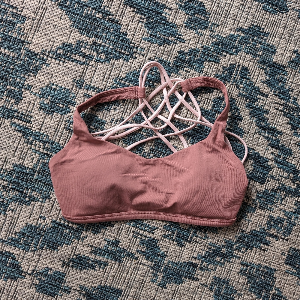 Lululemon Free to Be Wild Sports Bra